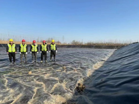 HDPE土工膜介绍：垃圾填埋场、污水池与人工湖防渗常用材料